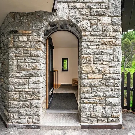 Boutique La Gorge סאס פה