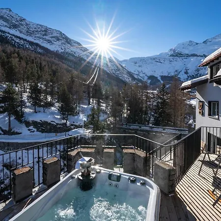 Boutique Hotel La Gorge Hotel 3*