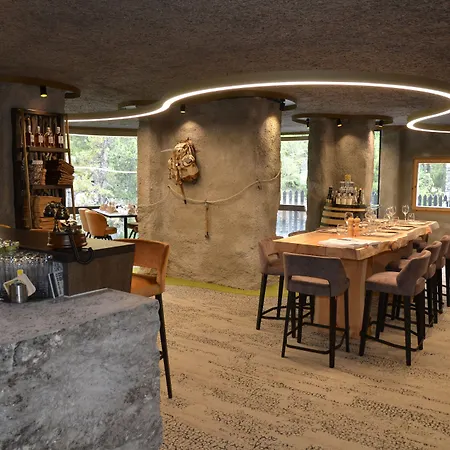 Boutique La Gorge 3*